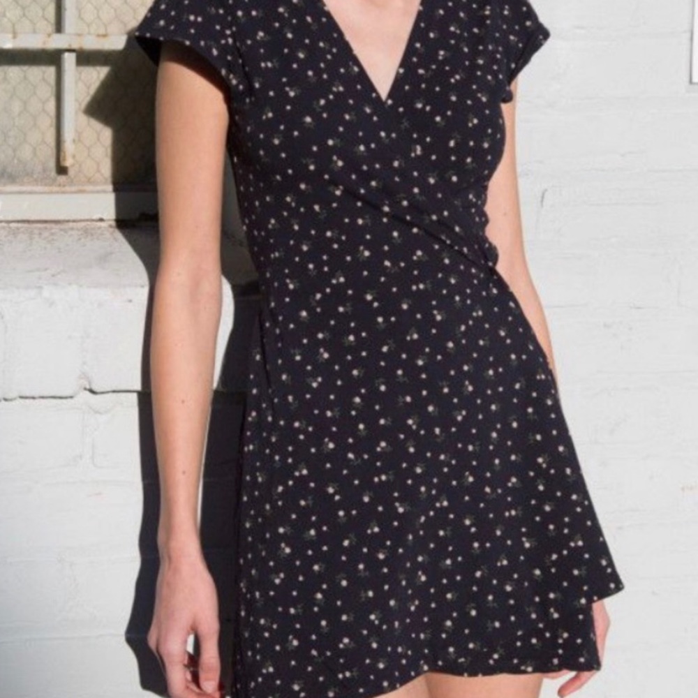 Brandy Melville wrap dress